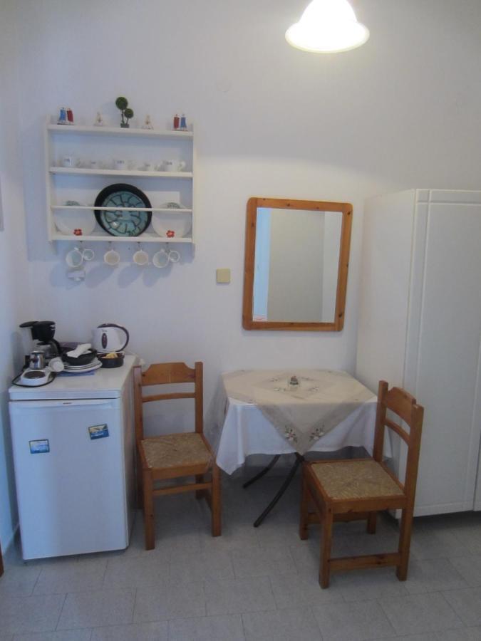 Katerina Apartments Triovasálos Екстериор снимка