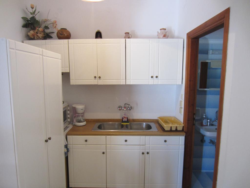 Katerina Apartments Triovasálos Екстериор снимка