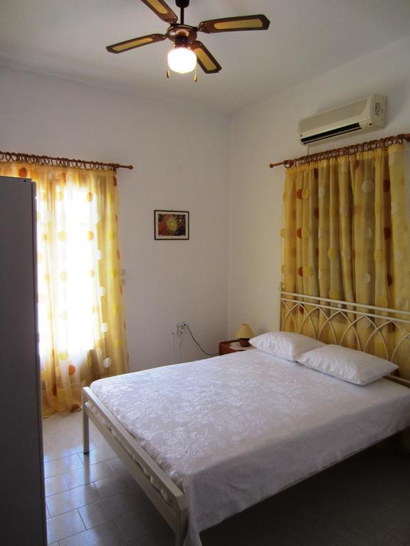 Katerina Apartments Triovasálos Екстериор снимка