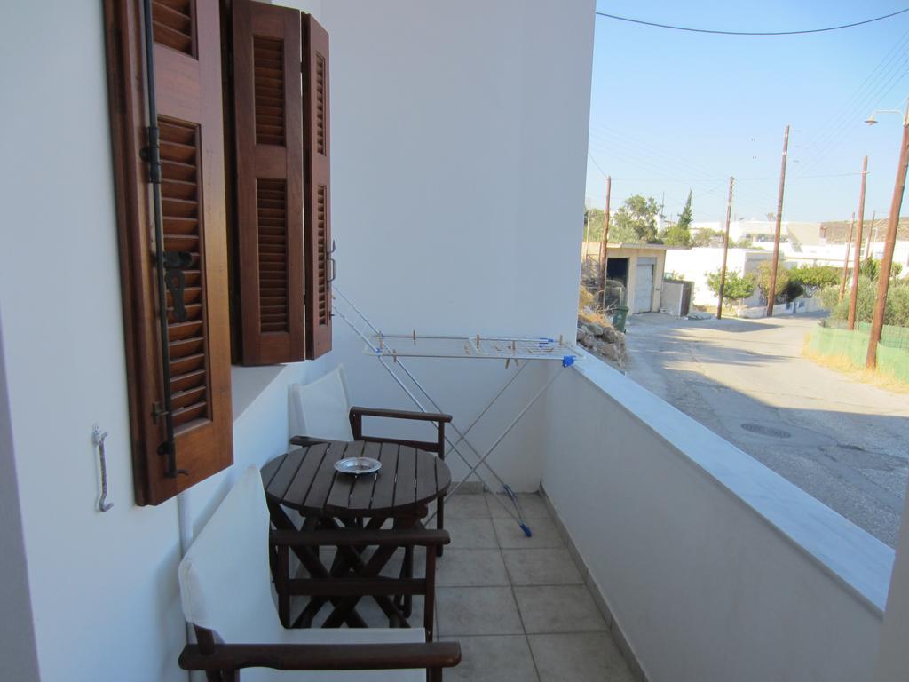 Katerina Apartments Triovasálos Екстериор снимка