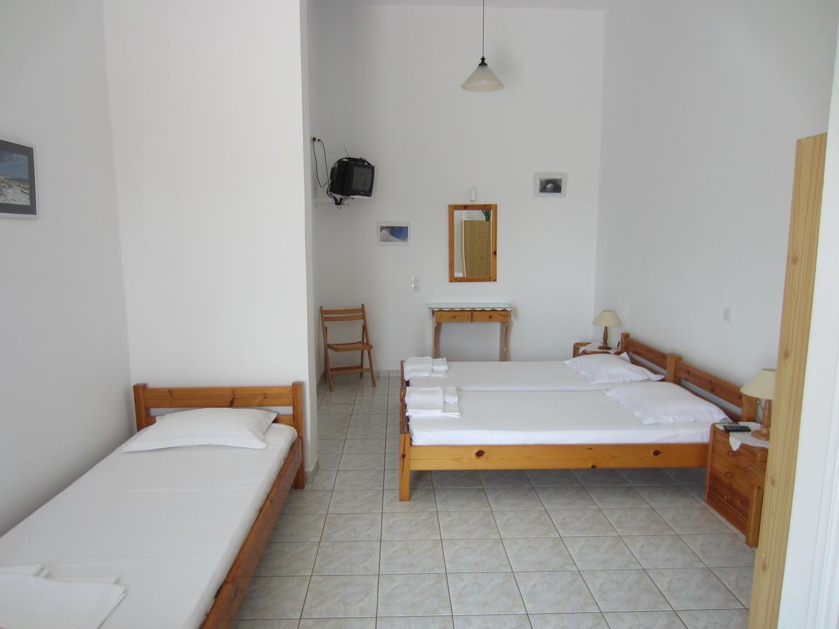 Katerina Apartments Triovasálos Екстериор снимка